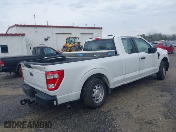 2022 Ford F-150 XL z VIN 1FTEX1CB4NKE64506, wystawiony jako IAAI lot #41408979 z przebiegiem Nie podano mil oraz . Historia ofert i sprzedaży dostępna na DreamBid. Obrazek 4.