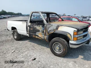2000 Chevrolet Silverado 2500 z VIN 1GCGK24R0YR118635, wystawiony jako Copart lot #59222665 z przebiegiem Nie podano mil oraz Szkoda całkowita • Salvage title. Historia ofert i sprzedaży dostępna na DreamBid. Obrazek 4.