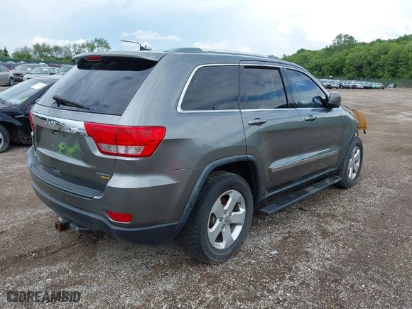 2011 Jeep Grand Cherokee Laredo with VIN 1J4RR4GG3BC718953, listed as a IAAI auction lot 39421353 with 1 mi miles. Bid and sale history available at carsss.com. Image 4.