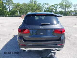 2020 Mercedes-Benz GLC 300 z VIN WDC0G8DB3LF715789, wystawiony jako IAAI lot #42270498 z przebiegiem 88 882 mil mil oraz . Historia ofert i sprzedaży dostępna na DreamBid. Obrazek 15.