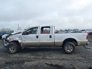 2000 Ford Super Duty F-250 XL with VIN 1FTNW21F8YEA59623, listed as a IAAI auction lot 41263825 with 371,405 mi miles. Bid and sale history available at carsss.com. Image 15.