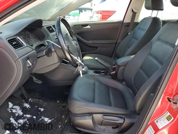 2011 Volkswagen Jetta SE with VIN 3VWDZ7AJ2BM362108, listed as a Copart auction lot 82334824 with 39,617 mi miles and Salvage title. Bid and sale history available at DreamBid. Image 7.