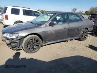 2000 Honda Accord LX z VIN 1HGCG1648YA051018, wystawiony jako Copart lot #47170235 z przebiegiem 188 303 mil mil oraz Nie do naprawy • Non repairable. Historia ofert i sprzedaży dostępna na DreamBid. Obrazek 1.