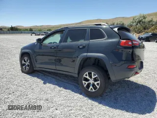 2016 Jeep Cherokee Trailhawk с VIN 1C4PJMBS8GW352316, выставлен на аукционе Copart как лот 62519365 с пробегом 128 576 миль миль и Списание • Salvage title. История ставок и продаж доступна на DreamBid. Изображение 2.