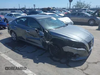 2020 Nissan Altima S with VIN 1N4BL4BVXLC237264, listed as a IAAI auction lot 41813608 with 97,618 mi miles and . Bid and sale history available at DreamBid. Image 1.
