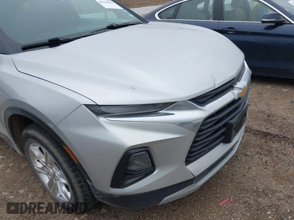 2020 Chevrolet Blazer LT z VIN 3GNKBCRSXLS570066, wystawiony jako IAAI lot #42140439 z przebiegiem 187 034 mil mil oraz . Historia ofert i sprzedaży dostępna na DreamBid. Obrazek 17.