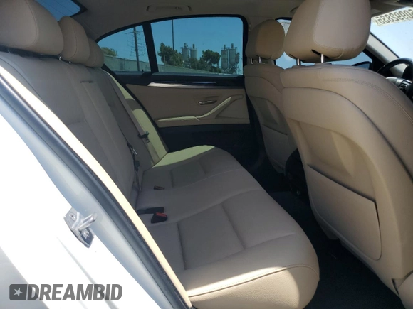 2016 BMW 5 Series 528i with VIN WBA5A5C5XGD526403, listed as a Copart auction lot 60992835 with 106,004 mi miles and Salvage title. Bid and sale history available at DreamBid. Image 10.