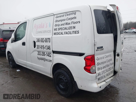 2015 Nissan NV200 SV with VIN 3N6CM0KN6FK713784, listed as a IAAI auction lot 41834734 with 190,056 mi miles. Bid and sale history available at carsss.com. Image 3.