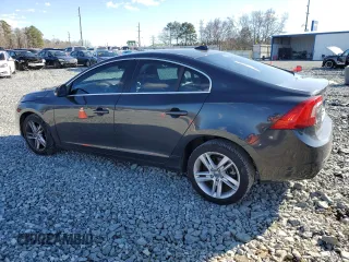 2014 Volvo S60 T5 with VIN YV1612FSXE1290142, listed as a Copart auction lot 85315824 with 111,492 mi miles and Salvage Title. Bid and sale history available at carsss.com. Image 2.