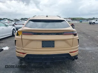 2022 Lamborghini Urus z VIN ZPBUA1ZL3NLA18265, wystawiony jako IAAI lot #40675659 z przebiegiem 46 439 mil mil oraz . Historia ofert i sprzedaży dostępna na DreamBid. Obrazek 16.