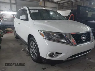 2016 Nissan Pathfinder S with VIN 5N1AR2MN1GC638872, listed as a IAAI auction lot 41614587 with 92,975 mi miles. Bid and sale history available at carsss.com. Image 1.
