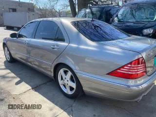 2005 Mercedes-Benz S-Class 5.0L with VIN WDBNG75J35A460118, listed as a Copart auction lot 54772525 with 99,846 mi miles and Salvage Title. Bid and sale history available at carsss.com. Image 3.