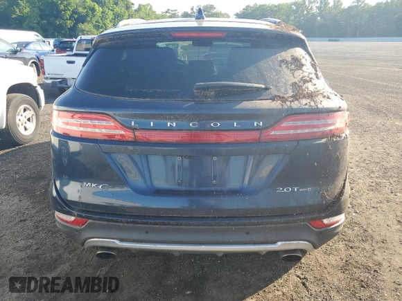 2017 Lincoln MKC Reserve with VIN 5LMCJ3D99HUL03201, listed as a Copart auction lot 61611685 with 83,578 mi miles and Clean title. Bid and sale history available at DreamBid. Image 6.