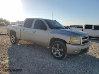 2007 Chevrolet Silverado 1500 LTZ with VIN 2GCEC13JX71510121, listed as a Copart auction lot 73426124 with 176,499 mi miles and Salvage Title. Bid and sale history available at carsss.com. Image 4.