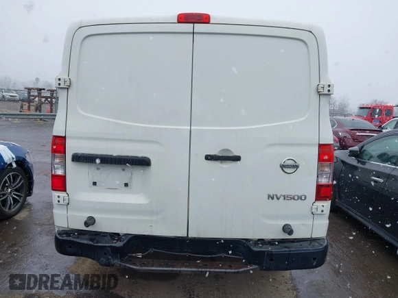 2018 Nissan NV Cargo S z VIN 1N6BF0KM1JN819141, wystawiony jako IAAI lot #41536219 z przebiegiem 176 575 mil mil oraz . Historia ofert i sprzedaży dostępna na DreamBid. Obrazek 16.