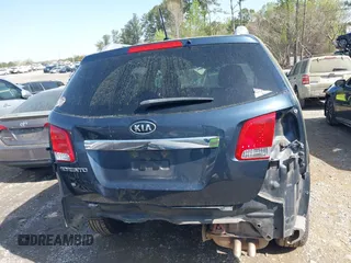 2011 Kia Sorento LX with VIN 5XYKT4A22BG123397, listed as a IAAI auction lot 41890456 with 173,669 mi miles. Bid and sale history available at carsss.com. Image 16.