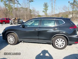 2020 Nissan Rogue S z VIN 5N1AT2MT0LC815714, wystawiony jako IAAI lot #41641242 z przebiegiem 85 295 mil mil oraz . Historia ofert i sprzedaży dostępna na DreamBid. Obrazek 14.