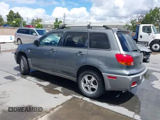 2003 Mitsubishi Outlander LS z VIN JA4LX31G73U063383, wystawiony jako IAAI lot #42254143 z przebiegiem 177 968 mil mil oraz . Historia ofert i sprzedaży dostępna na DreamBid. Obrazek 3.