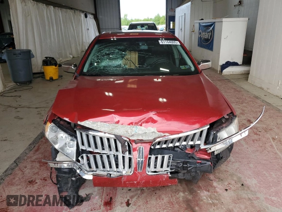 2011 Lincoln MKZ Hybrid with VIN 3LNDL2L35BR775628, listed as a Copart auction lot 61144005 with 180,000 mi miles and Salvage title. Bid and sale history available at DreamBid. Image 5.