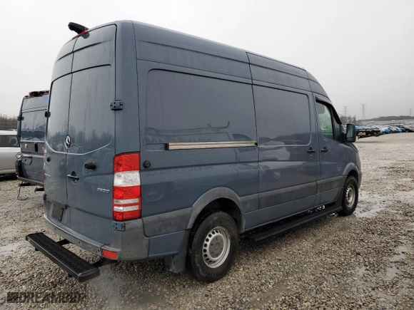 2018 Mercedes-Benz Sprinter Cargo Van Worker with VIN WD3PE7CDXJP646317, listed as a Copart auction lot 45217455 with 82,427 mi miles and Clean Title. Bid and sale history available at carsss.com. Image 3.