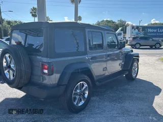 2021 Jeep Wrangler Unlimited Willys z VIN 1C4HJXDNXMW549111, wystawiony jako Copart lot #61692645 z przebiegiem 40 883 mil mil oraz Czysty tytuł • Clean title. Historia ofert i sprzedaży dostępna na DreamBid. Obrazek 4.