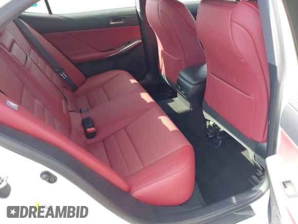 2018 Lexus IS 300 с VIN JTHBA1D29J5063687, выставлен на аукционе IAAI как лот 42372374 с пробегом 11 738 миль миль и . История ставок и продаж доступна на DreamBid. Изображение 8.