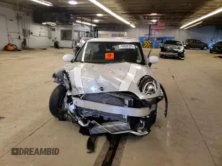 2020 MINI Hardtop Cooper with VIN WMWXR3C08L2M15462, listed as a Copart auction lot 44600205 with Not provided miles and Salvage title. Bid and sale history available at DreamBid. Image 10.