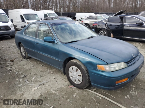 1994 Honda Accord с VIN 1HGCD5646RA119110, выставлен на аукционе Copart как лот 45968135 с пробегом 139 833 миль миль и Списание • Salvage title. История ставок и продаж доступна на DreamBid. Изображение 4.