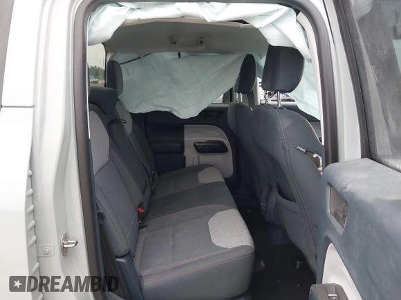 2024 Ford Maverick XLT z VIN 3FTTW8H30RRB53550, wystawiony jako IAAI lot #42247790 z przebiegiem 3 233 mil mil oraz . Historia ofert i sprzedaży dostępna na DreamBid. Obrazek 8.