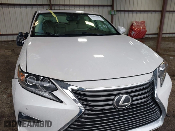 2018 Lexus ES with VIN 58ABK1GG8JU105203, listed as a IAAI auction lot 41764259 with 77,550 mi miles. Bid and sale history available at carsss.com. Image 12.