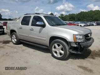 2008 Chevrolet Avalanche LTZ with VIN 3GNFK12338G149986, listed as a Copart auction lot 69240614 with 180,623 mi miles and Salvage Title. Bid and sale history available at carsss.com. Image 4.