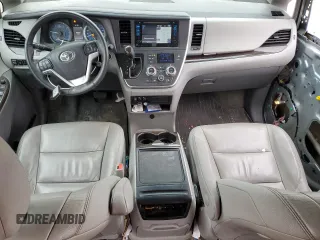 2017 Toyota Sienna XLE Auto Access Seat with VIN 5TDYZ3DC0HS811451, listed as a Copart auction lot 44599215 with 141,100 mi miles and Salvage Title. Bid and sale history available at DreamBid. Image 8.