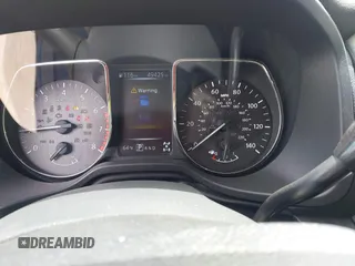 2017 Nissan Titan SV z VIN 1N6AA1EJ1HN535598, wystawiony jako IAAI lot #42237925 z przebiegiem 49 425 mil mil oraz . Historia ofert i sprzedaży dostępna na DreamBid. Obrazek 7.