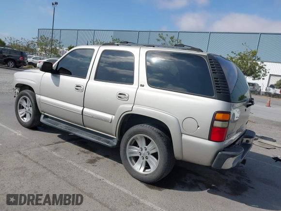 2004 Chevrolet Tahoe LS z VIN 1GNEC13T24R153092, wystawiony jako IAAI lot #42508196 z przebiegiem 175 580 mil mil oraz . Historia ofert i sprzedaży dostępna na DreamBid. Obrazek 3.