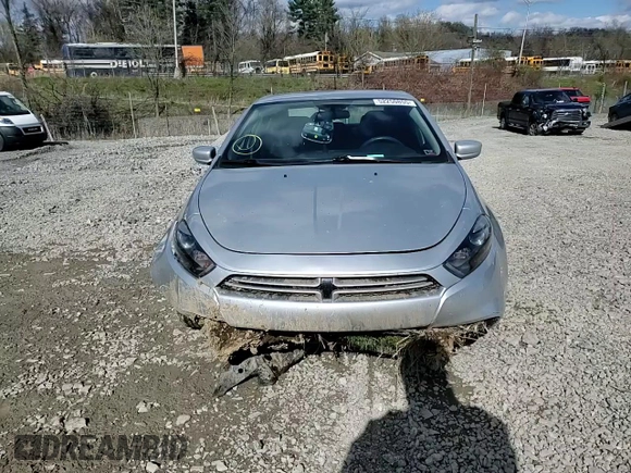 2013 Dodge Dart SE z VIN 1C3CDFAA1DD198103, wystawiony jako Copart lot #52250855 z przebiegiem 119 890 mil mil oraz Szkoda całkowita • Salvage title. Historia ofert i sprzedaży dostępna na DreamBid. Obrazek 10.