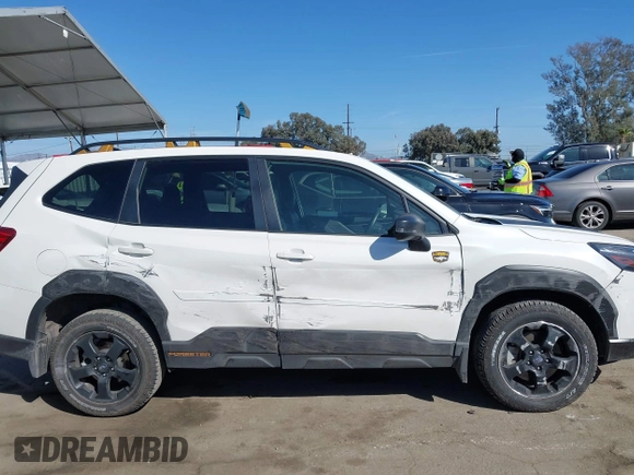 2024 Subaru Forester Wilderness with VIN JF2SKAJC5RH460952, listed as a IAAI auction lot 41719906 with 13,811 mi miles. Bid and sale history available at carsss.com. Image 6.