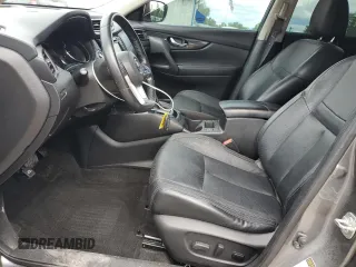 2017 Nissan Rogue S z VIN JN8AT2MT2HW404698, wystawiony jako Copart lot #58554905 z przebiegiem 146 650 mil mil oraz Szkoda całkowita • Salvage title. Historia ofert i sprzedaży dostępna na DreamBid. Obrazek 7.