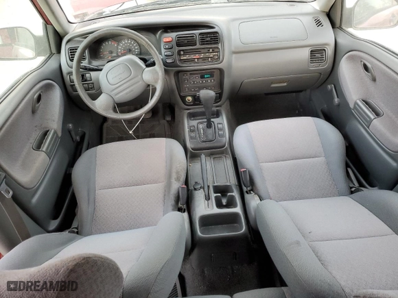 2000 Chevrolet Tracker with VIN 2CNBE13C4Y6944341, listed as a Copart auction lot 81930714 with NaN miles and Salvage Title. Bid and sale history available at carsss.com. Image 8.