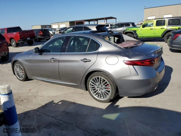2017 Alfa Romeo Giulia Ti with VIN ZARFAECN3H7556176, listed as a Copart auction lot 48371125 with 47,520 mi miles and Salvage Title. Bid and sale history available at carsss.com. Image 2.