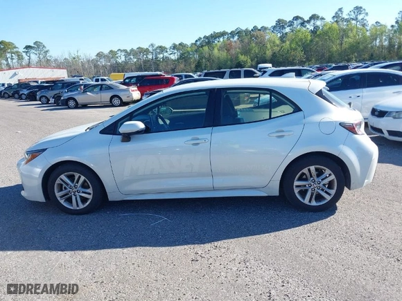 2020 Toyota Corolla Hatchback SE with VIN JTND4RBE8L3089351, listed as a IAAI auction lot 41792319 with 158,107 mi miles. Bid and sale history available at carsss.com. Image 14.