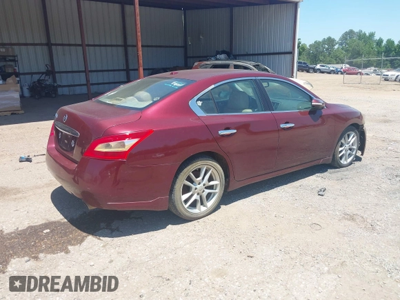 2011 Nissan Maxima SV z VIN 1N4AA5AP3BC801104, wystawiony jako IAAI lot #42333325 z przebiegiem 130 854 mil mil oraz . Historia ofert i sprzedaży dostępna na DreamBid. Obrazek 4.