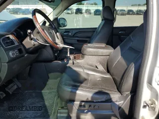 2014 GMC Yukon XL Denali with VIN 1GKS2MEF1ER223078, listed as a Copart auction lot 68473154 with 228,301 mi miles and Salvage Title. Bid and sale history available at carsss.com. Image 7.