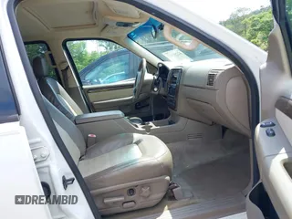 2004 Ford Explorer Eddie Bauer z VIN 1FMZU64K44UA02306, wystawiony jako IAAI lot #42202603 z przebiegiem 268 603 mil mil oraz . Historia ofert i sprzedaży dostępna na DreamBid. Obrazek 5.