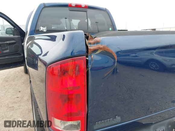 2005 Dodge 1500 SLT with VIN 1D7HA18N95S277995, listed as a IAAI auction lot 41841508 with 212,109 mi miles. Bid and sale history available at carsss.com. Image 17.