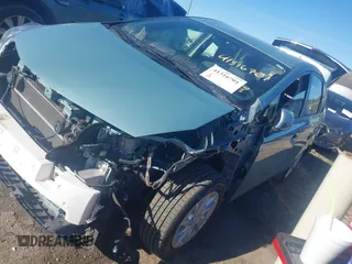 2014 Toyota Prius Two with VIN JTDZN3EU2E3333540, listed as a IAAI auction lot 41316701 with 33,465 mi miles and . Bid and sale history available at DreamBid. Image 17.
