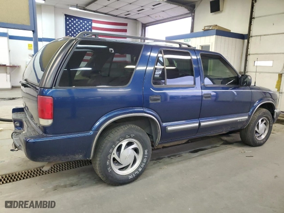 2000 Chevrolet Blazer LT with VIN 1GNDT13W6Y2372092, listed as a Copart auction lot 85784644 with 128,379 mi miles and Salvage Title. Bid and sale history available at carsss.com. Image 3.