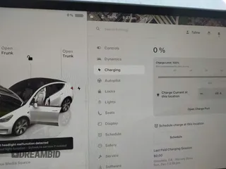 2023 Tesla Model Y Long Range z VIN 7SAYGDEE9PF623285, wystawiony jako IAAI lot #41383184 z przebiegiem 34 092 mil mil oraz . Historia ofert i sprzedaży dostępna na DreamBid. Obrazek 17.