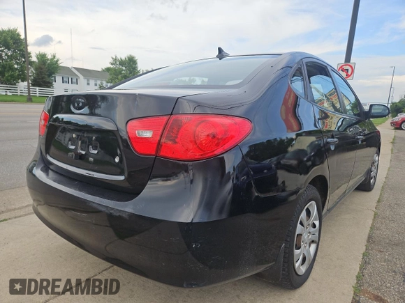 2009 Hyundai Elantra SE with VIN KMHDU46DX9U815198, listed as a Copart auction lot 61820665 with 92,543 mi miles and Clean title. Bid and sale history available at DreamBid. Image 4.