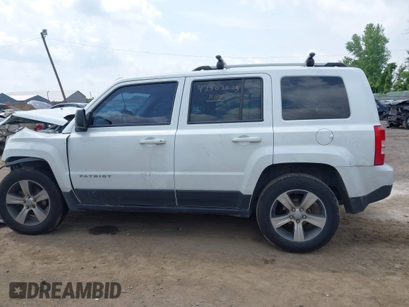 2016 Jeep Patriot Latitude with VIN 1C4NJRFB5GD674048, listed as a IAAI auction lot 42502023 with 128,127 mi miles and . Bid and sale history available at DreamBid. Image 14.