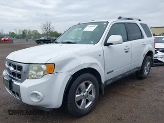 2008 Ford Escape Limited с VIN 1FMCU94128KE80028, выставлен на аукционе IAAI как лот 42168190 с пробегом 180 565 миль миль и . История ставок и продаж доступна на DreamBid. Изображение 2.